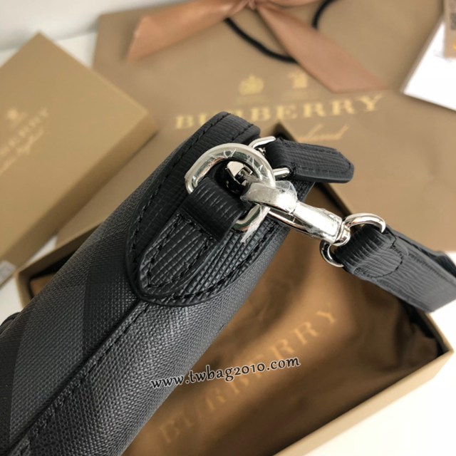 Burberry專門店新款男士手拿包 巴寶莉經典格紋收納袋手拿包 yxb1232